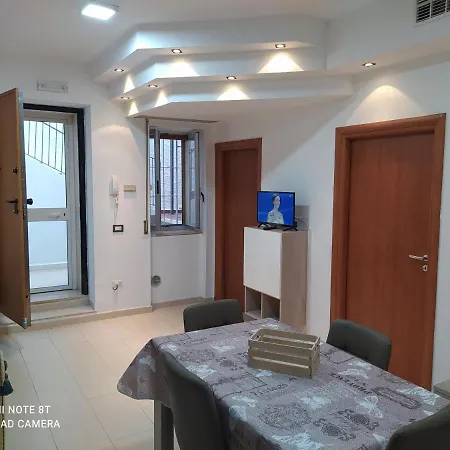 La Casetta Di Alessandro Apartament *